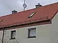 Waloschek-Haus mit typischem Backstein-Sims
