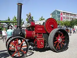 Dampftraktor bzw. Zugmaschine