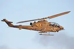 Eine im Jahr 2013 stillgelegte AH-1 Cobra Tzefa der IAF im Juni 2011