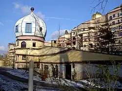 Kleiner Zwiebelturm vor der Waldspirale, Darmstadt