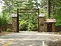 Haupteingang zum Camp Yawgoog