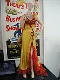 Monroes Saloon Kleid aus der Schlussszene von Fluß ohne Wiederkehr (1954)