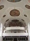 Empore mit Orgel