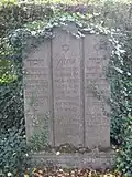 Denkmal zur Erinnerung an die Ermordeten der Shoa „Errichtet vom jüdischen Komitee Lager Hasenhecke“ (sc. DP-Lager Kassel) auf dem neuen Teil des Jüdischen Friedhof