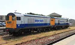20&nbsp;142 und 20&nbsp;189 in Balfour-Beatty-Farben