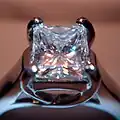 Diamant im „Prinzess-Schliff“ (Princess cut)