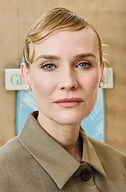 Talia Ryder spielt Joy Womack und Diane Kruger ihre Ballettlehrerin Tatiyana Volkova