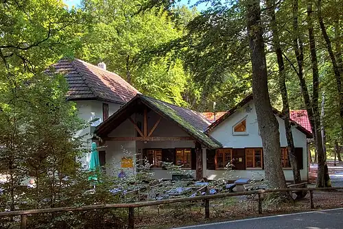 Die Totenkopfhütte auf dem Bergsattel Totenkopf