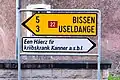 Wegweiser bei Bewingen