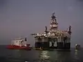 Das Schiff mit gefluteten Wassertanks