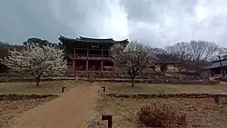 Das Bild zeigt den Suwollu-Pavillon des Dodong-seowon.