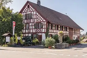 Dorfstrasse 1