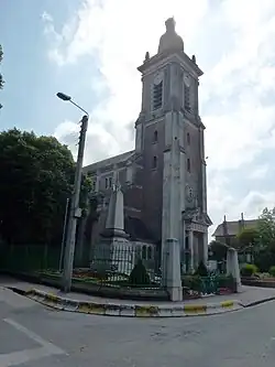 Kirche Saint-Denis aus dem 15. Jahrhundert, 1920 wieder aufgebaut