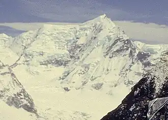 Blick von Südwesten vom Yala Peak auf den Dragmarpo Ri