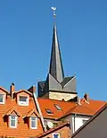 Sonderform des diagional gestellten Kreuzdaches, mit zusätzlichem Turmhelm (St. Servatius Duderstadt, Architekt Karl Siebrecht, 1928)