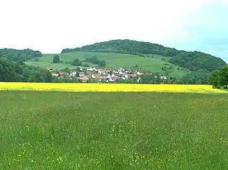 Der Göringer Stein von Osten gesehen