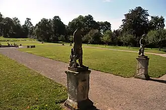 Skulpturen (2017)