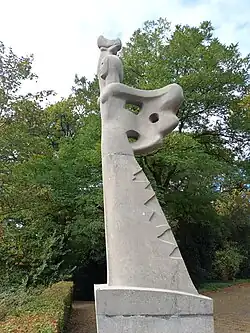 Eert de vrouw