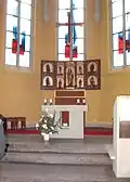 Altarraum mit Flügelaltar (Figuren spätgotisch, Gemälde 19. Jh.)