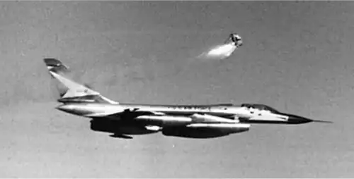 Ausstoß einer B-58-Rettungskapsel