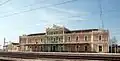 Empfangsgebäude des Bahnhofs