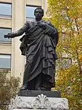 Diego-Portales-Statue vor dem Palast