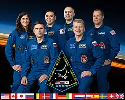 v.&nbsp;l.&nbsp;n.&nbsp;r.: Sunita Williams, Juri Malentschenko, Akihiko Hoshide, Jewgeni Tarelkin, Oleg Nowizki und Kevin Ford