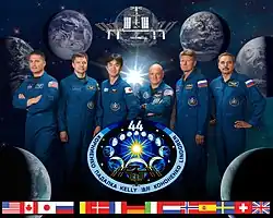 v. l. n. r.: Kjell Lindgren, Oleg Kononenko, Kimiya Yui, Scott Kelly, Gennadi Padalka und Michail Kornijenko