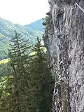 Blick vom Aufstiegsbereich in die Steilquerung