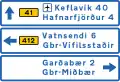 Vorausliegende Zielorte mit Entfernungen in Kilometer und Straßennummern (innerhalb der Hauptstadt)