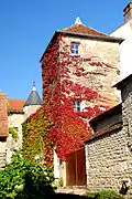 Châteauneuf, Wohnturm
