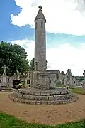 Totenlaterne, Stufenrondell, Altar
