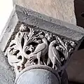 Kapitell 26(auch 19, 27), Vögel mit Schwänzen aus Blattwerk, und Masken