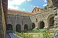 Abbaye Saint-Martin du Canigou, Kreuzgang, West- und Nordgalerie