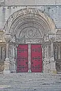 Hauptportal: 1, 8–12