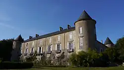 Burg und Schloss Ville-au-Val