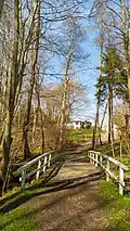 Brücke über die Schwennau im Staatsforst Glücksburg an der Schuldtstraße