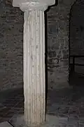 Kannelierte Säule