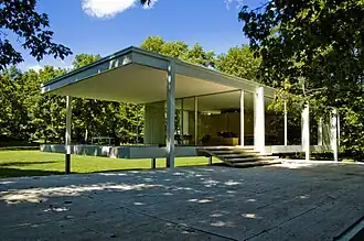 Farnsworth House im Jahr 2008