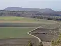Der Farrenberg vom auf der Albhochfläche liegenden Kornbühl bei Salmendingen aus gesehen (Februar 2007)