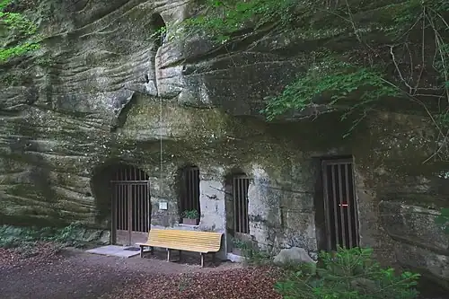 Felsenkapelle (1700, 1707, 1867) – Magdalenakapelle (III. Kapelle im Schlosswald Heitenried), Aussenansicht