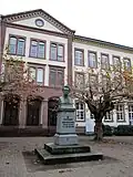 Ferdinand-Redtenbacher-Büste