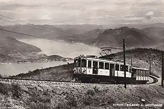 Zug der ehemaligen Zahnradbahn