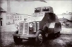 Variante des Fiat 611 mit drei M. G.