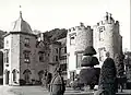 Fingask Castle von Süd-Südosten mit den seither abgerissenen Ausschmückungen aus dem 19. Jahrhundert.