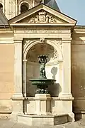 Brunnen der Rue Charlemagne.