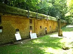 Mauerrest der Festung Wagner