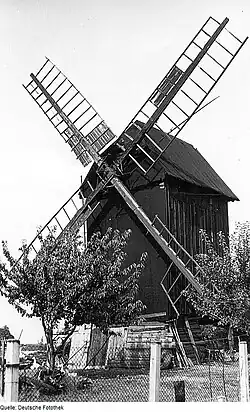 1972