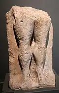 Grabstele „Beine des Teufels“
