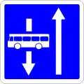C24a: Fahrstreifentafel; Darstellung mit Linienverkehr als Gegenverkehr